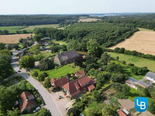 Hotel zum Kauf 698.000 € 16 Zimmer 1.757 m² Grundstück Nüchel Malente / Nüchel 23714