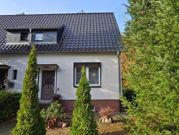 Doppelhaushälfte zum Kauf 150.000 € 5 Zimmer 120 m² 660 m² Grundstück Tutow 17129