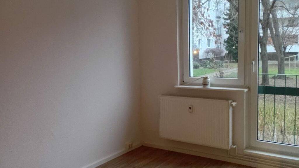 Studio zur Miete 329 € 1 Zimmer 12,4 m² 4 Geschosse frei ab sofort Weißdornstraße 32 Grünau-Ost Leipzig 04209