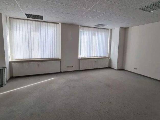 Bürofläche zur Miete provisionsfrei 360 € 27 m² Bürofläche Mohsdorfer Straße Burgstädt 09217