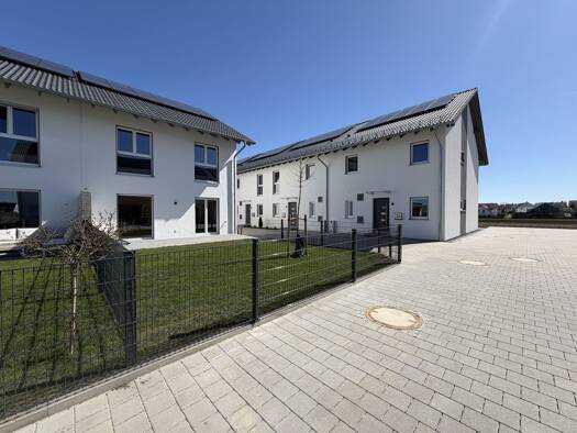 Reihenmittelhaus zur Miete - Erstbezug 1.780 € 4 Zimmer 119,8 m² 130 m² Grundstück Ergolding Ergolding 84030