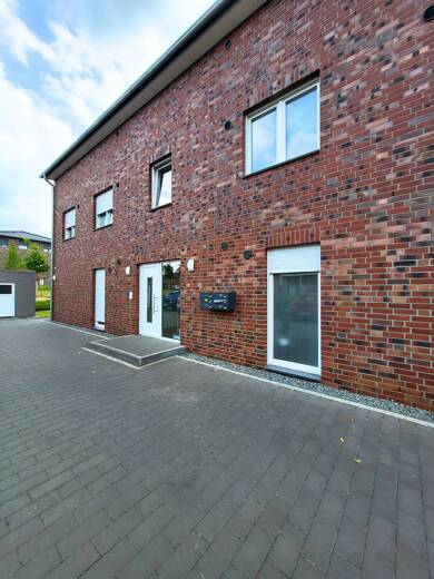 Wohnung zur Miete 880 € 3 Zimmer 76 m² Dachgeschoss frei ab 01.08.2025 Harsefeld Harsefeld 21698