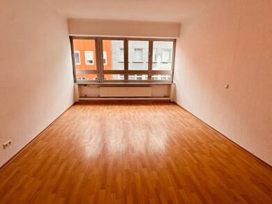 Wohnung zur Miete 690 € 3 Zimmer 94,2 m² 2. Geschoss frei ab sofort Kaiserstr. 6 St Johann Saarbrücken 66111