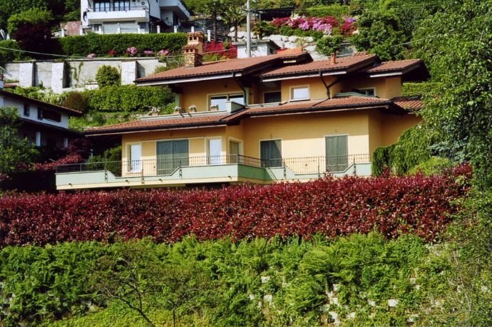 Mehrfamilienhaus zum Kauf 1.350.000 € 6 Zimmer 230 m²<br/>Wohnfläche 1.500 m²<br/>Grundstück Stresa