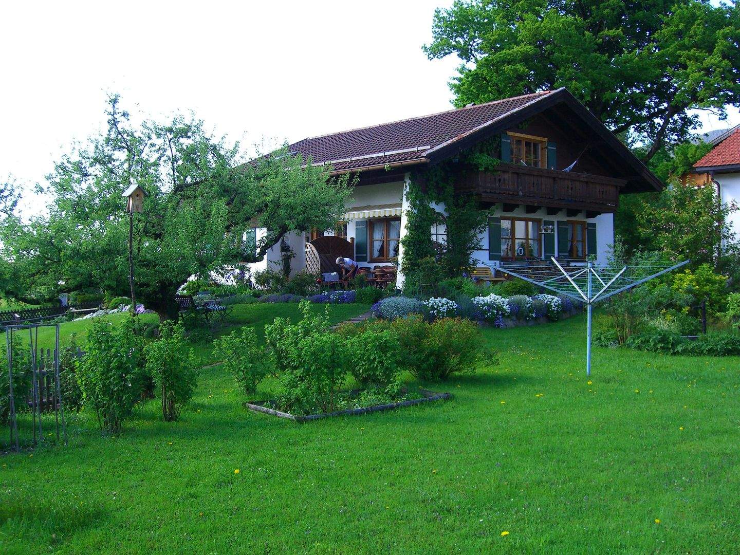 Immobilie in Inzell - Charmantes und vielseitiges Einfamilienhaus in sehr sonniger Lage von Inzell zu verkaufen ! - Bild 2