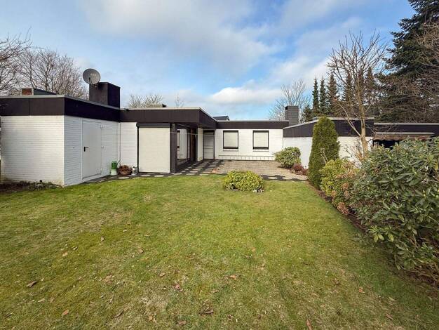 Bungalow zum Kauf 305.000 € 4 Zimmer 114 m² 341 m² Grundstück Westliche Höhe Flensburg 24937