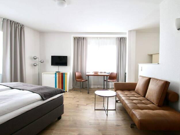 Studio zur Miete Wohnen auf Zeit 2.180 € 1 Zimmer 38 m² frei ab sofort Neustadt-Nord Köln 50672