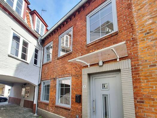 Einfamilienhaus zum Kauf 300.000 € 3 Zimmer 60 m² 56 m² Grundstück Innenstadt Innenstadt 23552