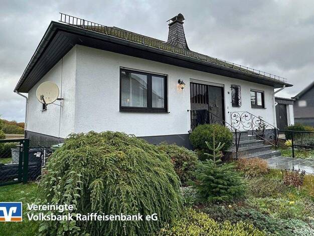 Einfamilienhaus zum Kauf 239.000 € 6 Zimmer 159 m² 622 m² Grundstück Pfalzfeld 56291
