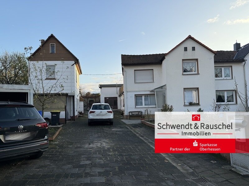 Mehrfamilienhaus zum Kauf 399.000 € 9 Zimmer 172,2 m²<br/>Wohnfläche 688 m²<br/>Grundstück Ossenheim Friedberg 61169