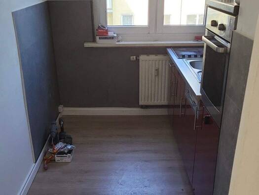 Wohnung zur Miete 330 € 3 Zimmer 57 m² 1. Geschoss Schönheide 08304