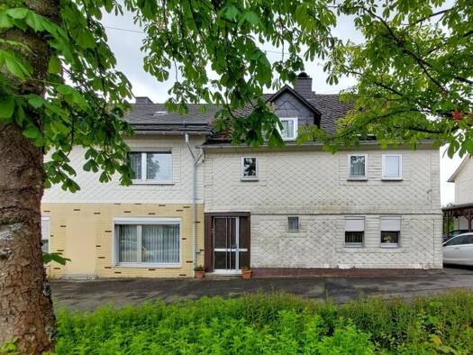 Einfamilienhaus zum Kauf 173.000 € 9 Zimmer 186,6 m² 628 m² Grundstück Zinhain Bad Marienberg (Westerwald) 56470