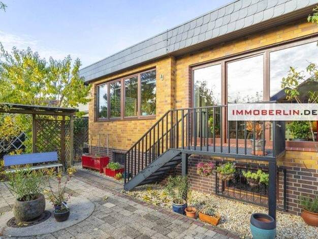 Haus zum Kauf 975.000 € 6 Zimmer 548 m² Grundstück frei ab sofort Wittenau Berlin 13435