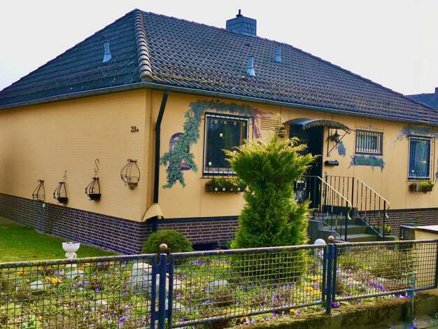 Bungalow zur Miete 1.250 € 3,5 Zimmer 101 m² 613 m² Grundstück Fasanenhof Kassel 34125
