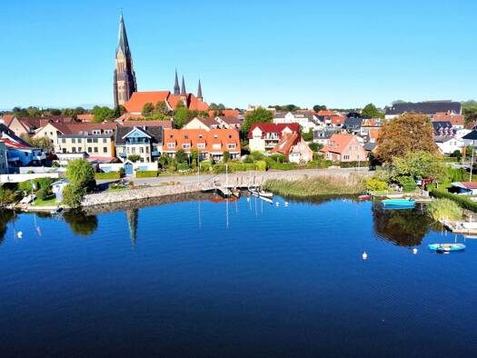 Reihenmittelhaus zum Kauf 369.000 € 4 Zimmer 96,7 m² 159 m² Grundstück frei ab sofort Schleswig 24837