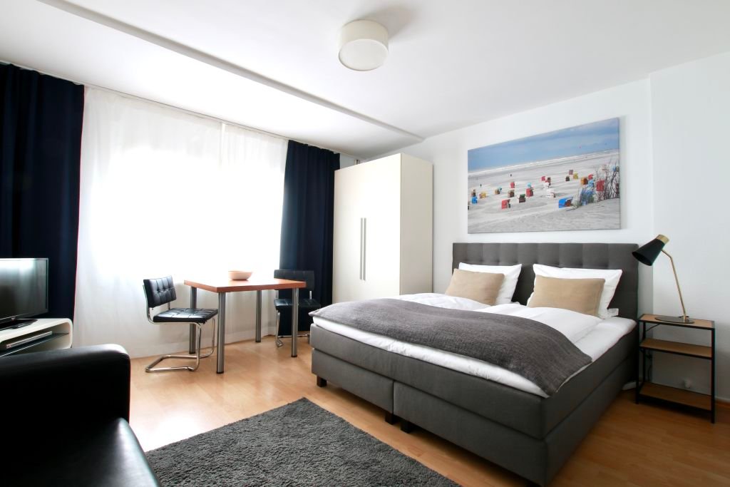 Wohnung zur Miete Wohnen auf Zeit 2.015 € 1 Zimmer 32 m²<br/>Wohnfläche 19.09.2024<br/>Verfügbarkeit Bismarckstraße Neustadt - Nord Köln 50672