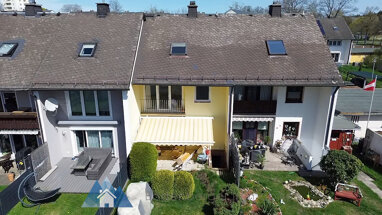 Reihenmittelhaus zum Kauf 230.000 € 6 Zimmer 110 m² Selb Selb 95100