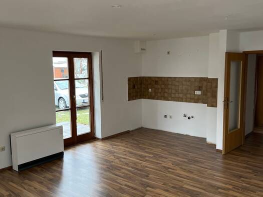 Terrassenwohnung zur Miete 470 € 1 Zimmer 42 m² Geschoss EG/3 frei ab 01.12.2026 Johann-Sebastian-Bach-Straße 3 Traunreut Traunreut 83301
