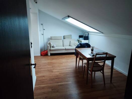 Wohnung zur Miete 800 € 1 Zimmer 61 m² Geschoss 1/2 frei ab 17.08.2026 Oberschleißheim 85764