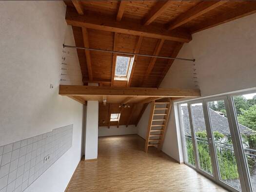 Maisonette zur Miete 700 € 1,5 Zimmer 43 m² Geschoss 2/2 frei ab 01.10.2026 Bad Aibling Bad Aibling 83043