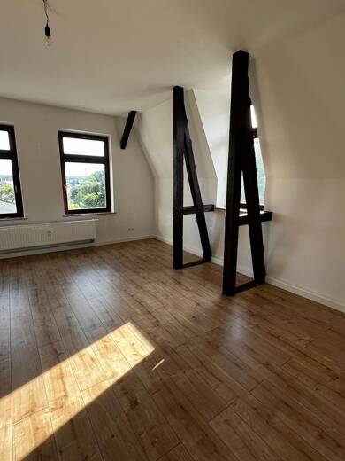 Wohnung zur Miete 787 € 4 Zimmer 121,2 m² Dachgeschoss, 4. Geschoss frei ab sofort Rosa-Luxemburg-Str. 14 Zentrum Altenburg 04600
