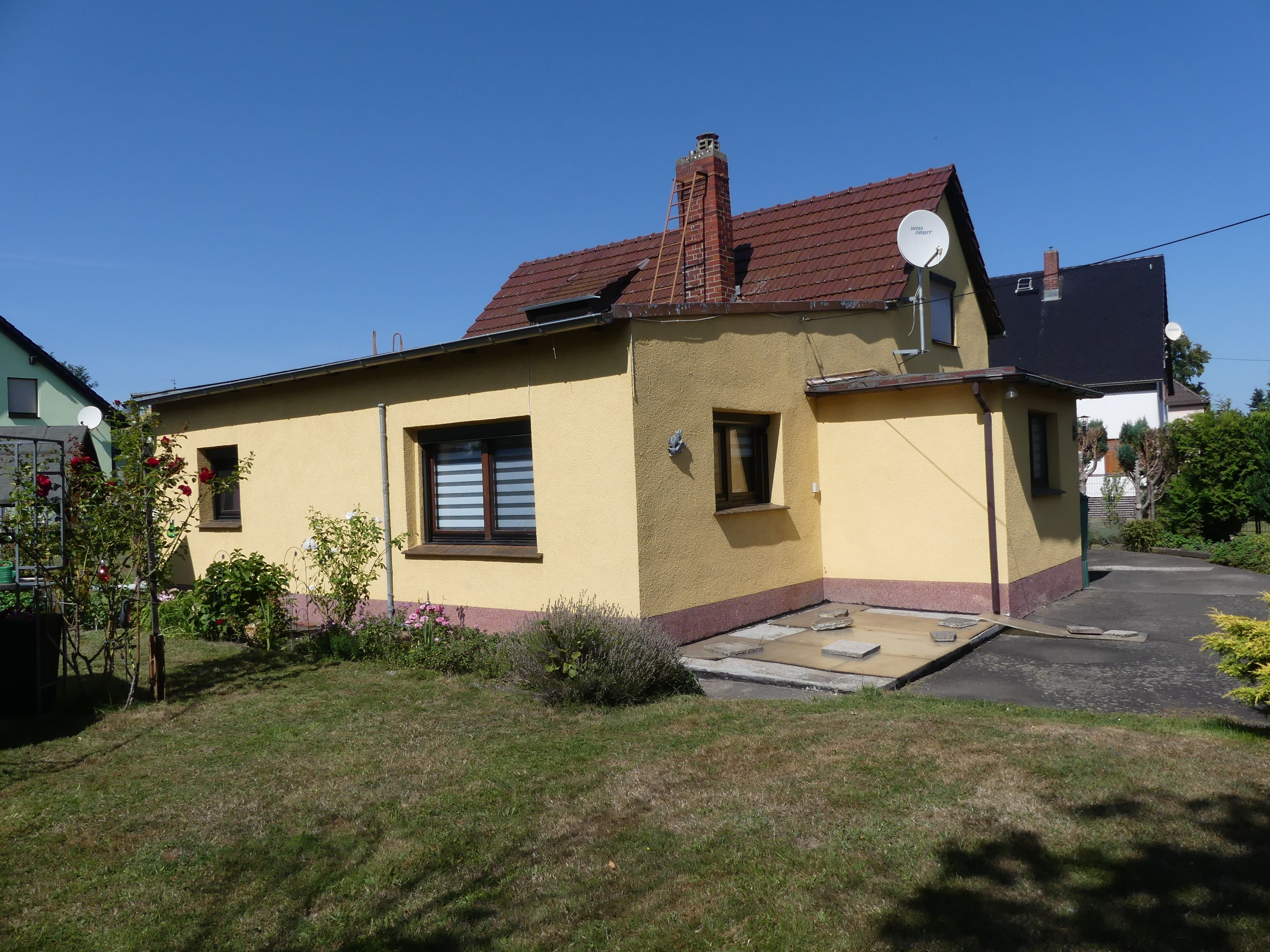 Einfamilienhaus zum Kauf 250.000 € 3 Zimmer 80 m²<br/>Wohnfläche 1.040 m²<br/>Grundstück Machern Machern 04827