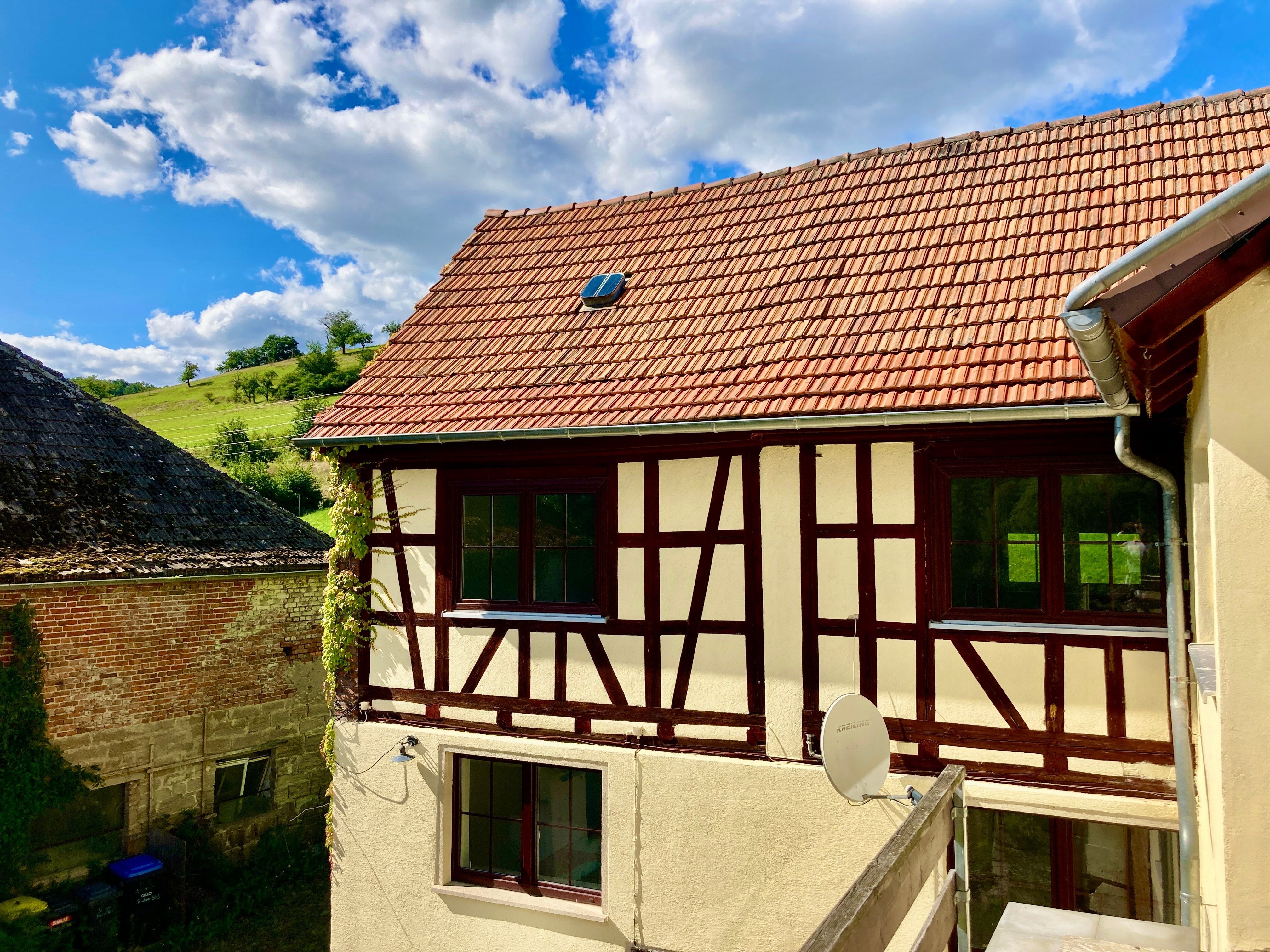 Mehrfamilienhaus zum Kauf 279.000 € 8 Zimmer 233 m²<br/>Wohnfläche 1.120 m²<br/>Grundstück ab sofort<br/>Verfügbarkeit Closewitz Jena 07751