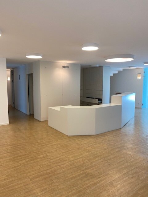 Praxisfläche zur Miete provisionsfrei 6.907,50 € 12 Zimmer 383,8 m²<br/>Bürofläche Reichsstraße 12 Westend Berlin 14052