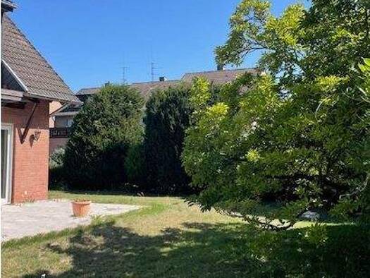 Doppelhaushälfte zum Kauf 468.000 € 5 Zimmer 178 m² 682 m² Grundstück Glehn Korschenbroich 41352