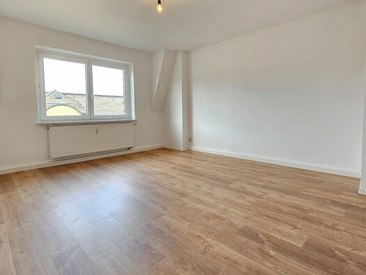 Wohnung zur Miete 245 € 3 Zimmer 81,6 m² 3. Geschoss Mozartstraße 25 Aue 08280