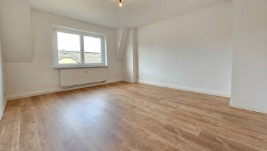 Wohnung zur Miete 245 € 3 Zimmer 81,6 m² 3. Geschoss Mozartstraße 25 Aue 08280