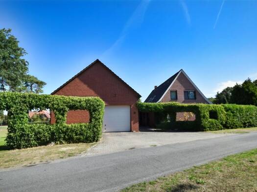 Mehrfamilienhaus zum Kauf provisionsfrei 358.000 € 8 Zimmer 243 m² 3.556 m² Grundstück Barver 49453