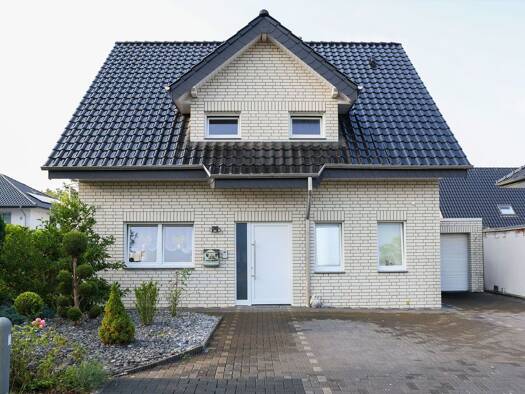 Einfamilienhaus zum Kauf 465.000 € 5 Zimmer 130 m² 473 m² Grundstück frei ab sofort Karl-Prüßner-Straße 19 Innenstadt Herford 32049