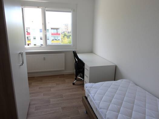 Wohnung zur Miete 190 € 1 Zimmer 25,7 m² 3. Geschoss frei ab sofort Maler-Fischer-Straße 19 Bieblach-Ost Gera 07552