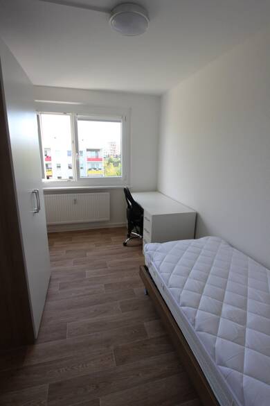 Wohnung zur Miete 190 € 1 Zimmer 25,7 m² 3. Geschoss frei ab sofort Maler-Fischer-Straße 19 Bieblach - Ost 5 Gera 07552