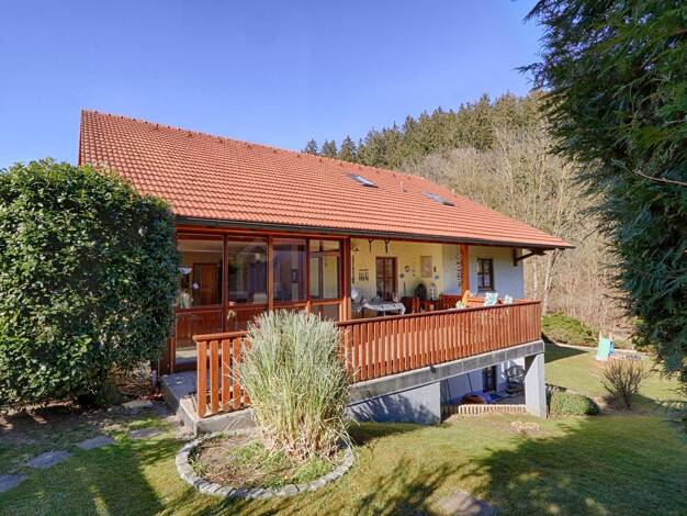 Einfamilienhaus zum Kauf 750.000 € 9 Zimmer 202 m² 857 m² Grundstück Wartenberg Wartenberg 85456