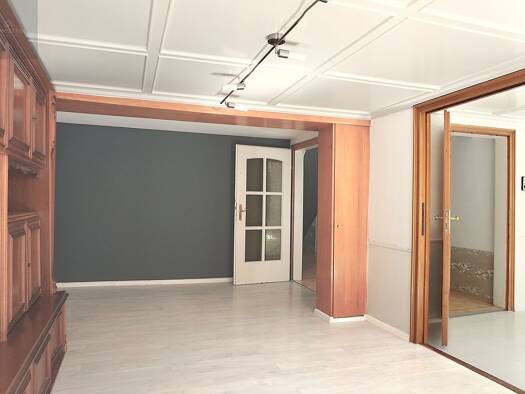 Haus zum Kauf 449.000 € 8 Zimmer 233,3 m² 237 m² Grundstück Neustadt Titisee-Neustadt 79822