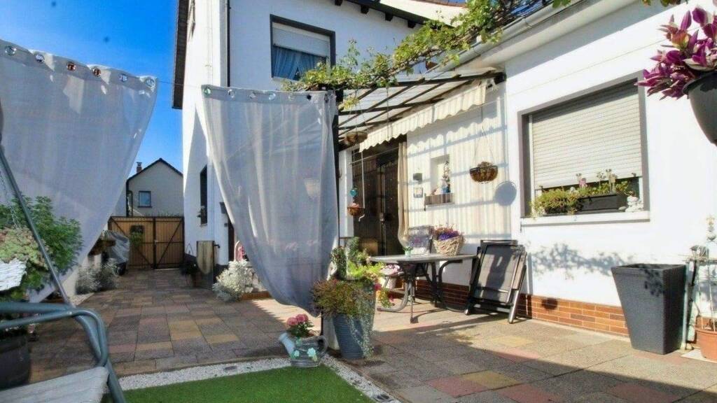 Einfamilienhaus zum Kauf 387.000 € 4 Zimmer 123 m² 161 m² Grundstück Friesenheim/Nord Ludwigshafen 67063
