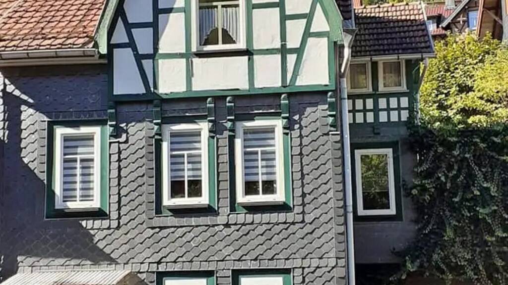 Einfamilienhaus zum Kauf provisionsfrei 84.500 € 5 Zimmer 115 m² 128 m² Grundstück Wiesenstr. 43 Ruhla 99842