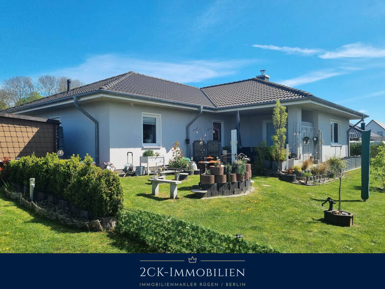 Bungalow zum Kauf 389.000 € 4 Zimmer 122 m² 704 m² Grundstück Am Schloßberg 24 Pantelitz Pantelitz 18442