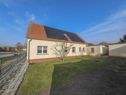 Einfamilienhaus zum Kauf provisionsfrei 279.000 € 4 Zimmer 200 m² 1.220 m² Grundstück frei ab sofort Havelberger Straße Mesendorf 14 Mesendorf Pritzwalk 16928