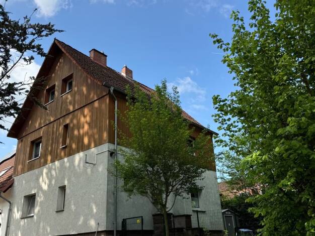Doppelhaushälfte zum Kauf 220.000 € 3 Zimmer 87 m² 633,9 m² Grundstück Einbecker Straße 43 Holzminden Holzminden 37603