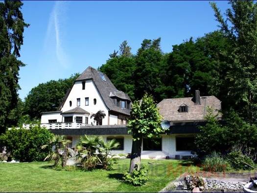 Villa zum Kauf 1.570.000 € 15 Zimmer 520 m² 4.500 m² Grundstück Bröl Hennef (Sieg) 53773