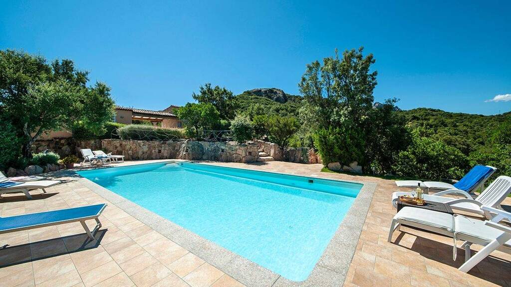 Haus zum Kauf 2.000.000 € 180 m² 16.000 m² Grundstück San Pantaleo 07026