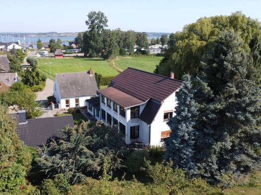 Haus zum Kauf 1.999.000 € 12 Zimmer 412 m² 5.577 m² Grundstück Gager 18586