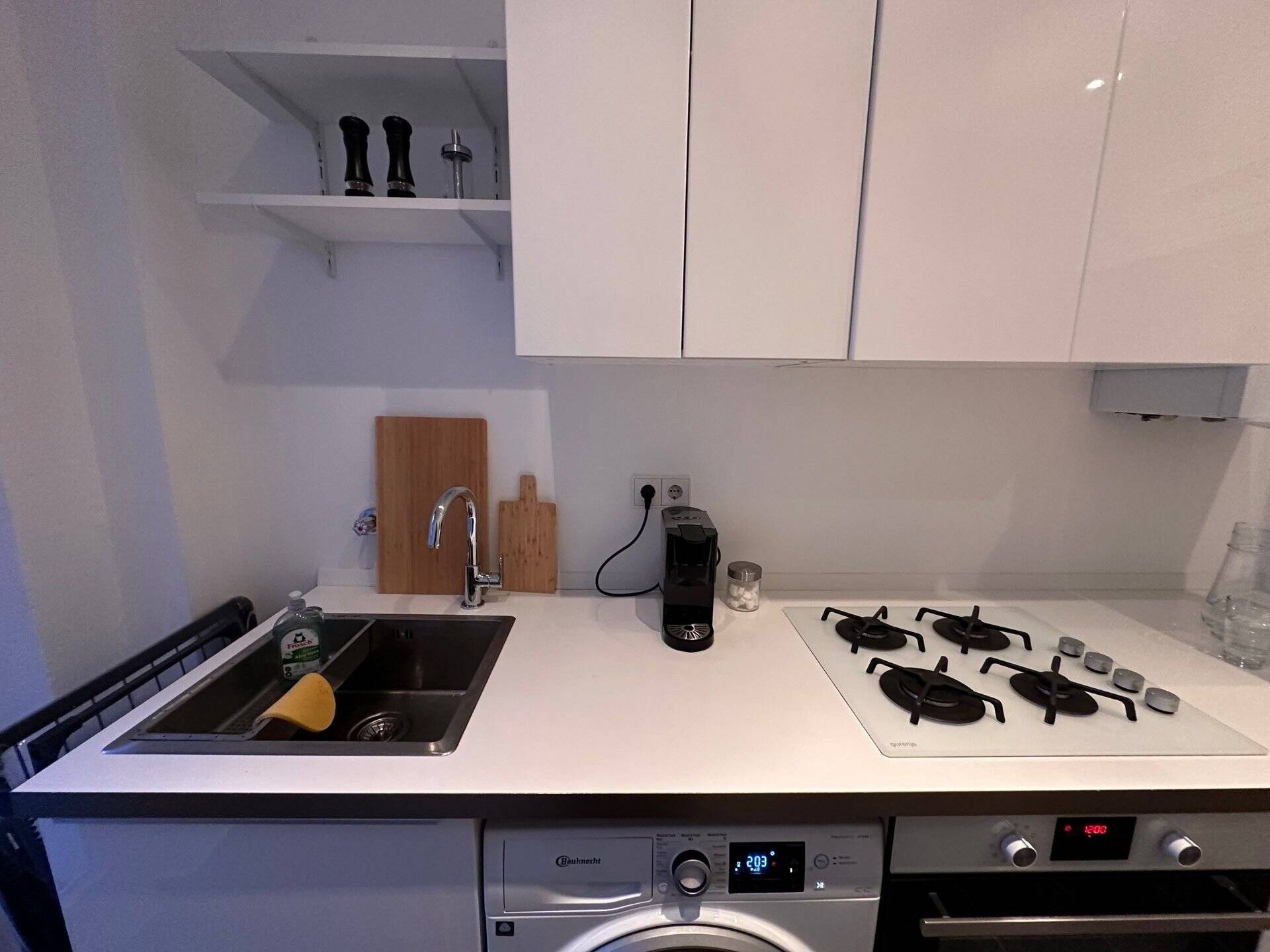 Schöne, ruhige, helle Wohnung Nähe Altstadt – Straße nicht freigegeben, 90459 Nürnberg – Vorschaubild 15