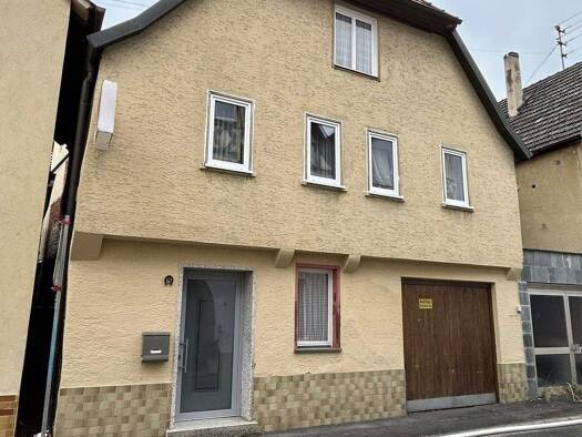 Einfamilienhaus zum Kauf 150.000 € 3 Zimmer 83 m² 120 m² Grundstück Karlstadt 97753