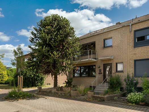 Doppelhaushälfte zum Kauf 369.000 € 5 Zimmer 120 m² 549 m² Grundstück Schiefbahn Willich 47877