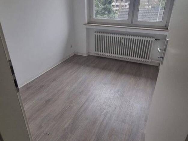 Wohnung zur Miete 609 € 2 Zimmer 48,3 m² frei ab 20.10.2026 Bruchstraße 37 Flingern Nord Stadtbezirk 2 40235