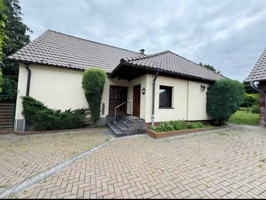 Einfamilienhaus zum Kauf provisionsfrei 345.000 € 6 Zimmer 180 m² 1.600 m² Grundstück Bischdorf Lübbenau/Spreewald 03222